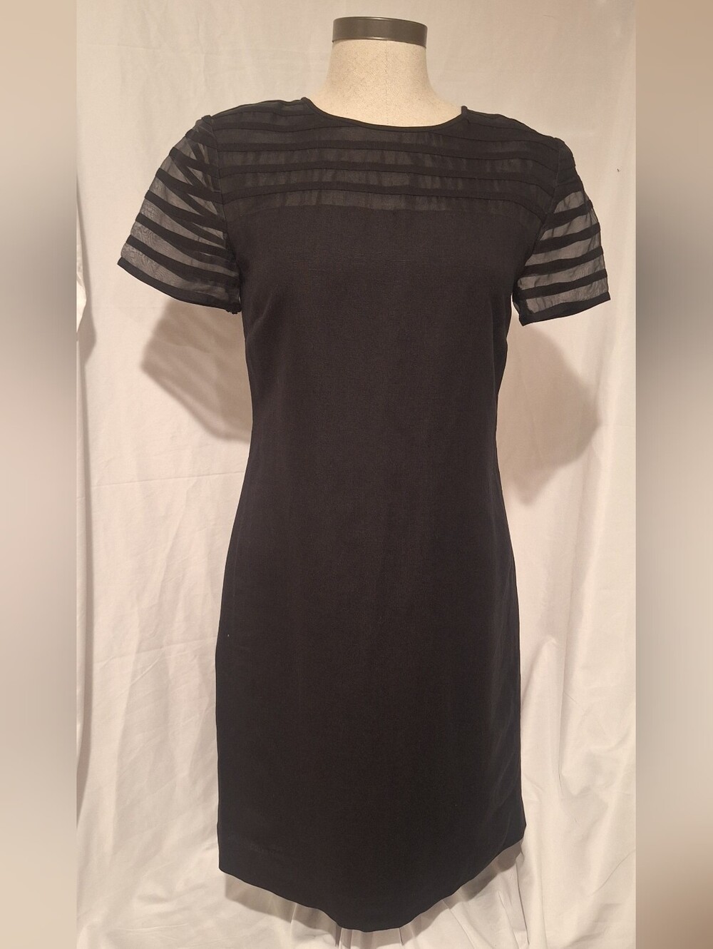 Classic Black Short-Sleeve Shift Dress